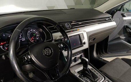 Volkswagen Passat B8 рестайлинг, 2017 год, 1 759 000 рублей, 9 фотография