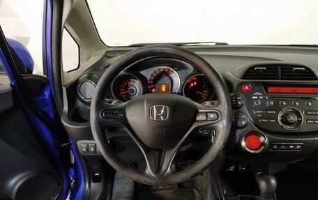 Honda Jazz II рестайлинг, 2011 год, 959 000 рублей, 11 фотография