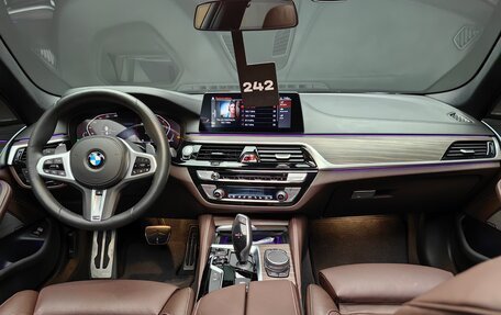 BMW 5 серия, 2020 год, 5 900 000 рублей, 13 фотография