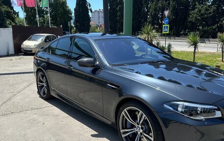 BMW M5, 2011 год, 3 800 000 рублей, 2 фотография