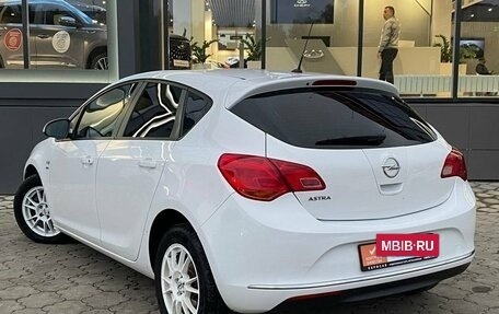 Opel Astra J, 2013 год, 975 000 рублей, 3 фотография