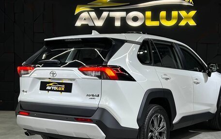 Toyota RAV4, 2024 год, 4 649 000 рублей, 11 фотография