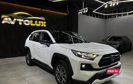 Toyota RAV4, 2024 год, 4 649 000 рублей, 6 фотография