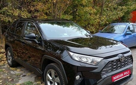 Toyota RAV4, 2019 год, 3 150 000 рублей, 3 фотография