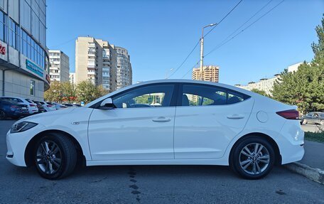 Hyundai Elantra VI рестайлинг, 2016 год, 1 660 000 рублей, 4 фотография