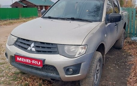 Mitsubishi L200 IV рестайлинг, 2011 год, 1 250 000 рублей, 1 фотография