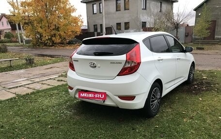 Hyundai Solaris II рестайлинг, 2012 год, 960 000 рублей, 3 фотография