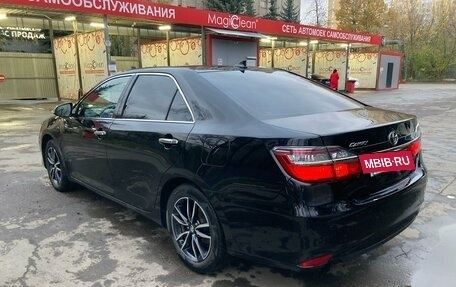 Toyota Camry, 2017 год, 2 400 000 рублей, 38 фотография