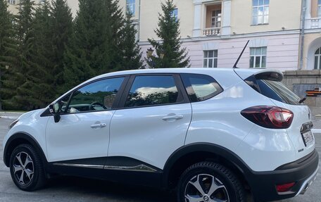 Renault Kaptur I рестайлинг, 2020 год, 1 890 000 рублей, 3 фотография