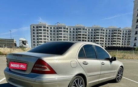 Mercedes-Benz C-Класс, 2003 год, 650 000 рублей, 4 фотография