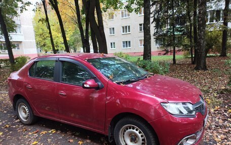 Renault Logan II, 2014 год, 800 000 рублей, 4 фотография