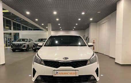 KIA Rio IV, 2021 год, 1 648 000 рублей, 8 фотография