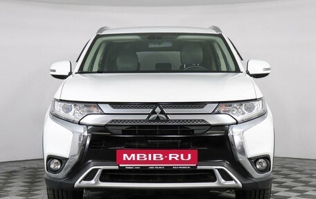 Mitsubishi Outlander III рестайлинг 3, 2019 год, 2 699 000 рублей, 2 фотография