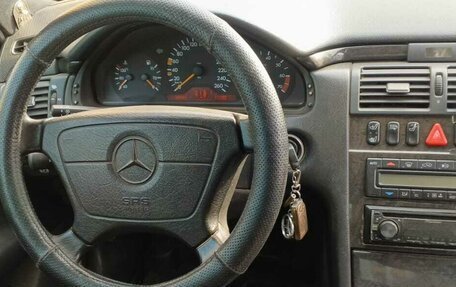 Mercedes-Benz E-Класс, 1998 год, 345 000 рублей, 13 фотография