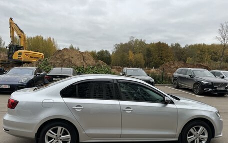 Volkswagen Jetta VI, 2017 год, 2 000 000 рублей, 18 фотография