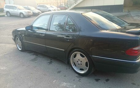 Mercedes-Benz E-Класс AMG, 1998 год, 1 999 999 рублей, 3 фотография