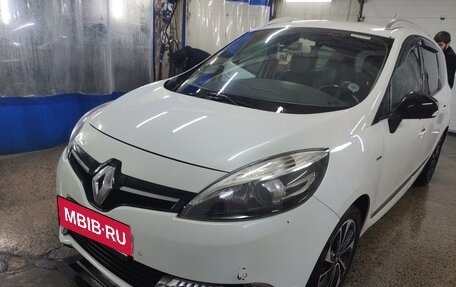 Renault Scenic III, 2015 год, 1 300 000 рублей, 14 фотография