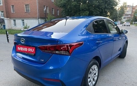 Hyundai Solaris II рестайлинг, 2017 год, 1 398 000 рублей, 2 фотография