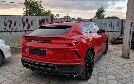 Lamborghini Urus I, 2021 год, 32 000 000 рублей, 18 фотография