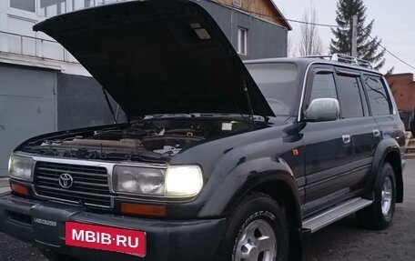 Toyota Land Cruiser 80 рестайлинг, 1997 год, 2 260 000 рублей, 5 фотография