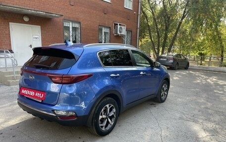 KIA Sportage IV рестайлинг, 2018 год, 2 400 000 рублей, 4 фотография