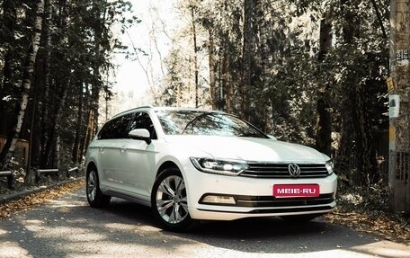 Volkswagen Passat B8 рестайлинг, 2019 год, 2 390 000 рублей, 20 фотография