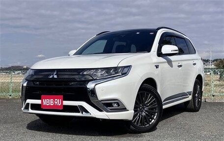 Mitsubishi Outlander III рестайлинг 3, 2020 год, 2 217 000 рублей, 1 фотография