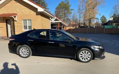 Toyota Camry, 2019 год, 2 500 000 рублей, 2 фотография