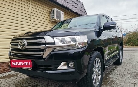 Toyota Land Cruiser 200, 2015 год, 5 750 000 рублей, 10 фотография