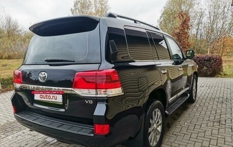 Toyota Land Cruiser 200, 2015 год, 5 750 000 рублей, 7 фотография