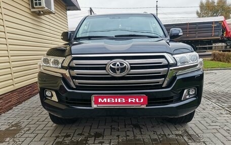 Toyota Land Cruiser 200, 2015 год, 5 750 000 рублей, 9 фотография