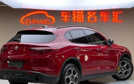 Alfa Romeo Stelvio, 2020 год, 3 900 000 рублей, 7 фотография