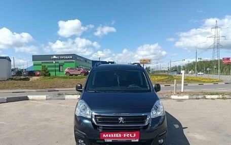 Peugeot Partner II рестайлинг 2, 2021 год, 2 250 000 рублей, 3 фотография