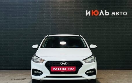 Hyundai Solaris II рестайлинг, 2017 год, 1 385 000 рублей, 2 фотография