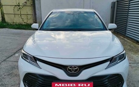 Toyota Camry, 2019 год, 3 300 000 рублей, 3 фотография