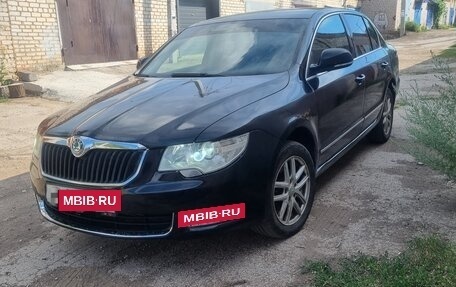 Skoda Superb III рестайлинг, 2012 год, 890 000 рублей, 2 фотография