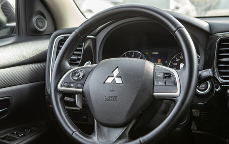 Mitsubishi Outlander III рестайлинг 3, 2013 год, 1 720 000 рублей, 19 фотография