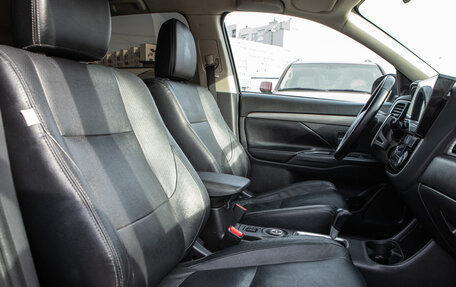 Mitsubishi Outlander III рестайлинг 3, 2013 год, 1 720 000 рублей, 14 фотография