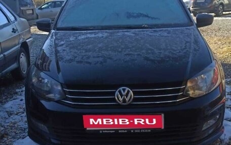 Volkswagen Polo VI (EU Market), 2016 год, 850 000 рублей, 2 фотография