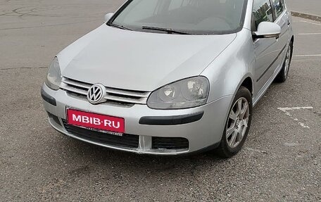 Volkswagen Golf V, 2004 год, 520 000 рублей, 1 фотография