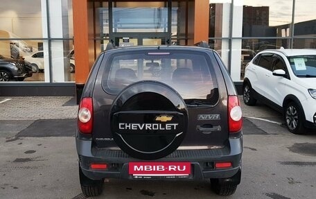 Chevrolet Niva I рестайлинг, 2009 год, 539 000 рублей, 6 фотография