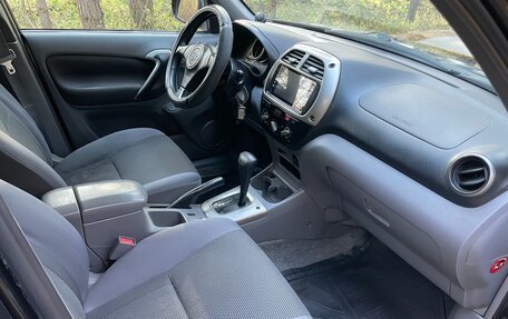 Toyota RAV4, 2002 год, 800 000 рублей, 9 фотография