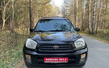 Toyota RAV4, 2002 год, 800 000 рублей, 3 фотография