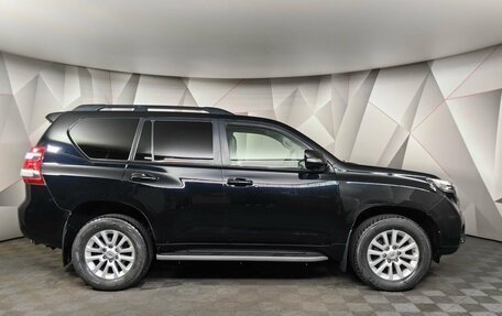 Toyota Land Cruiser Prado 150 рестайлинг 2, 2016 год, 3 845 700 рублей, 6 фотография