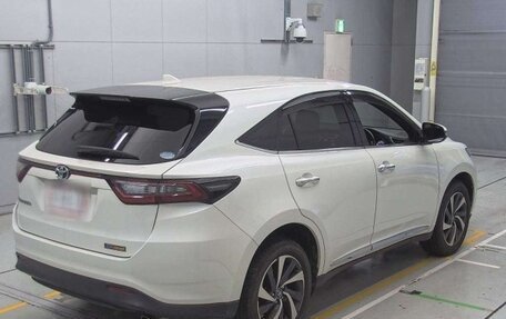 Toyota Harrier, 2019 год, 2 910 000 рублей, 2 фотография