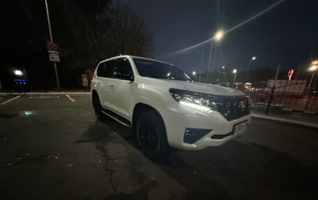 Toyota Land Cruiser Prado 150 рестайлинг 2, 2021 год, 7 150 000 рублей, 8 фотография