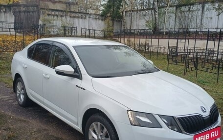 Skoda Octavia, 2017 год, 1 400 000 рублей, 2 фотография