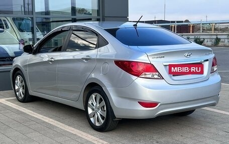 Hyundai Solaris II рестайлинг, 2011 год, 810 000 рублей, 6 фотография