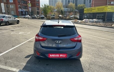 Hyundai i30 II рестайлинг, 2012 год, 1 300 000 рублей, 4 фотография