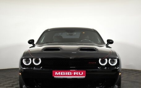 Dodge Challenger III рестайлинг 2, 2019 год, 4 750 000 рублей, 2 фотография